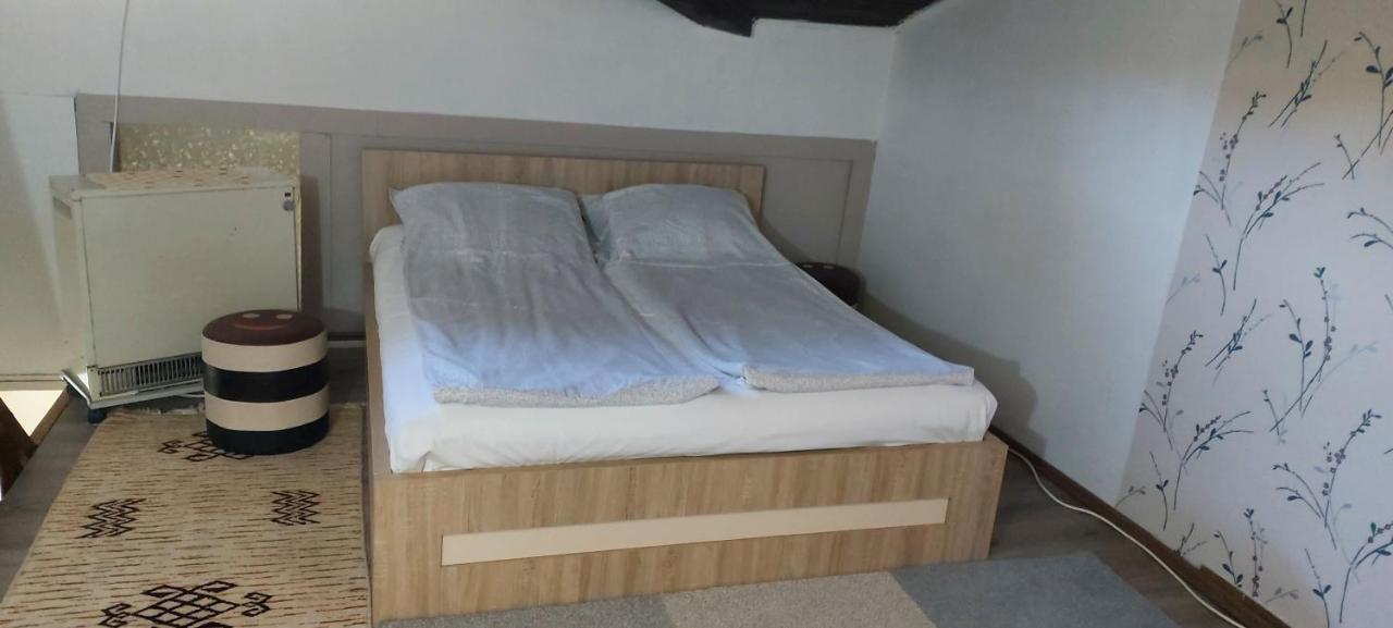 Paraćin Square Apartment מראה חיצוני תמונה